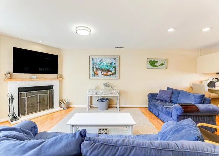 Walk To Bethany Beach Boardwalk: Coastal Retreat