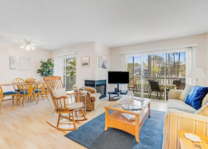 Sea Colony - 20002 Twin Lakes Ct